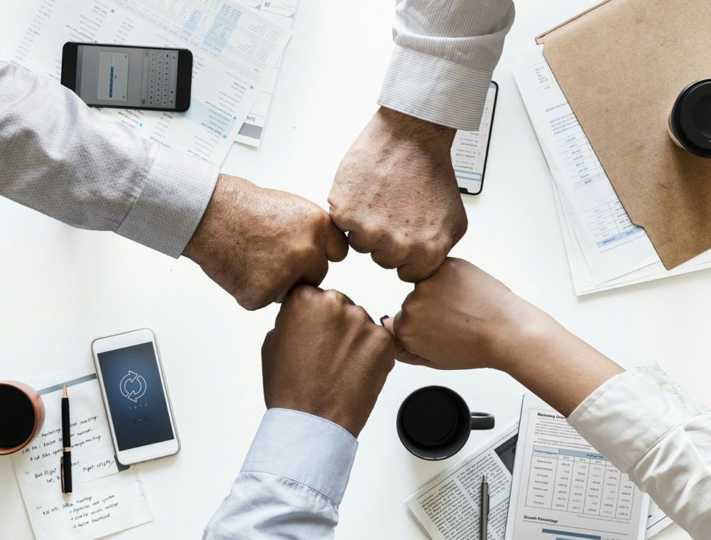 imagen de equipo trabajando